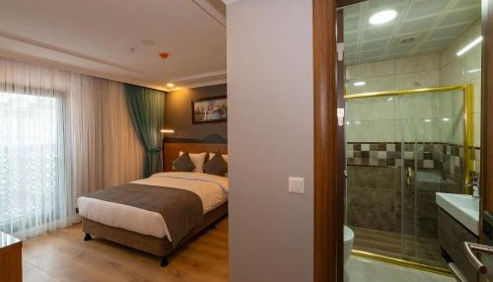 Info - New Emin Hotel