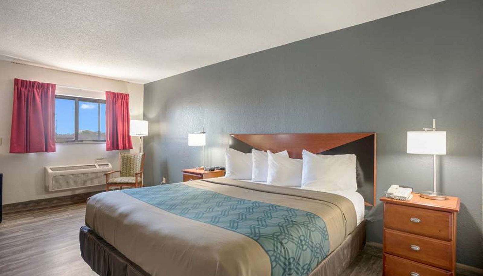 Room - ECONO LODGE CEDAR RAPIDS
