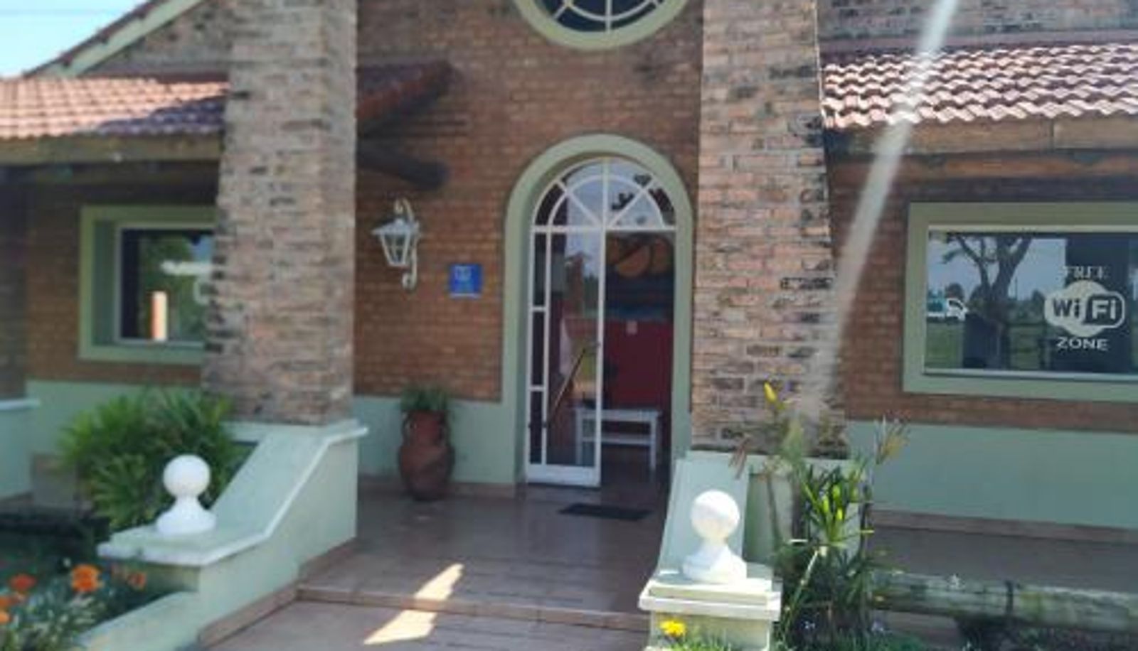Info - Hotel de Campo con Piscina y Cabañas- Ideal Relax en Concordia