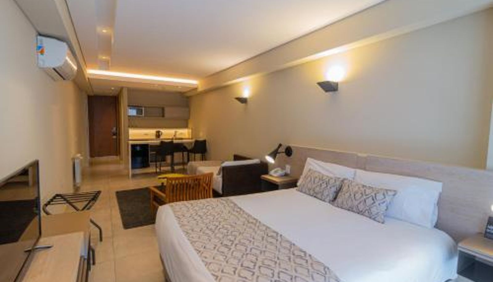 Tripla - Hotel Treinta-Seis