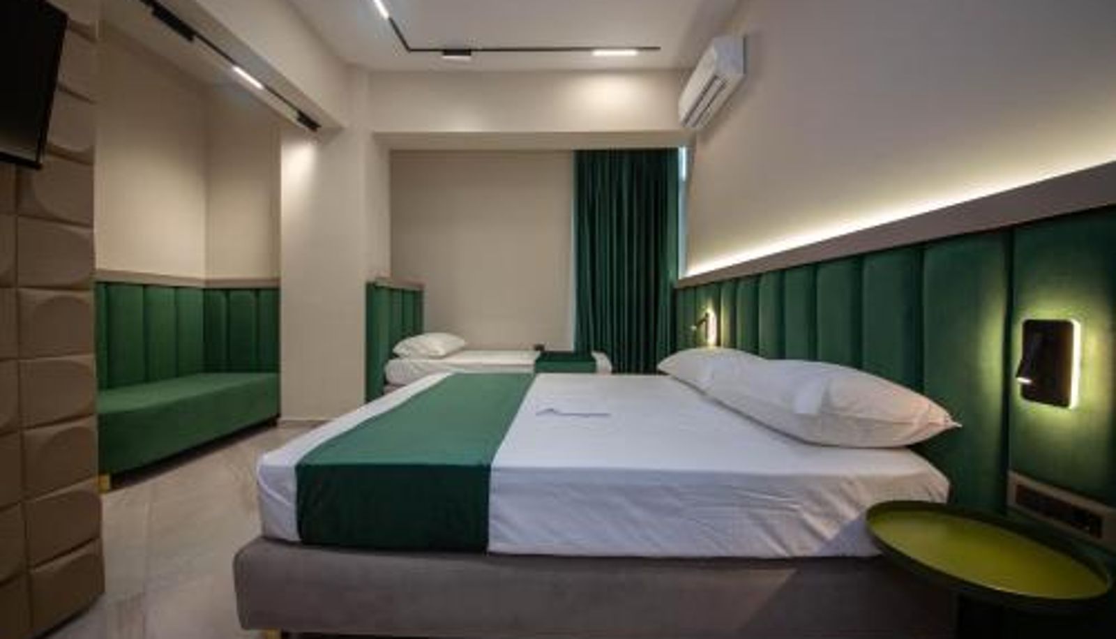 Dreibettzimmer - Hotel Royal