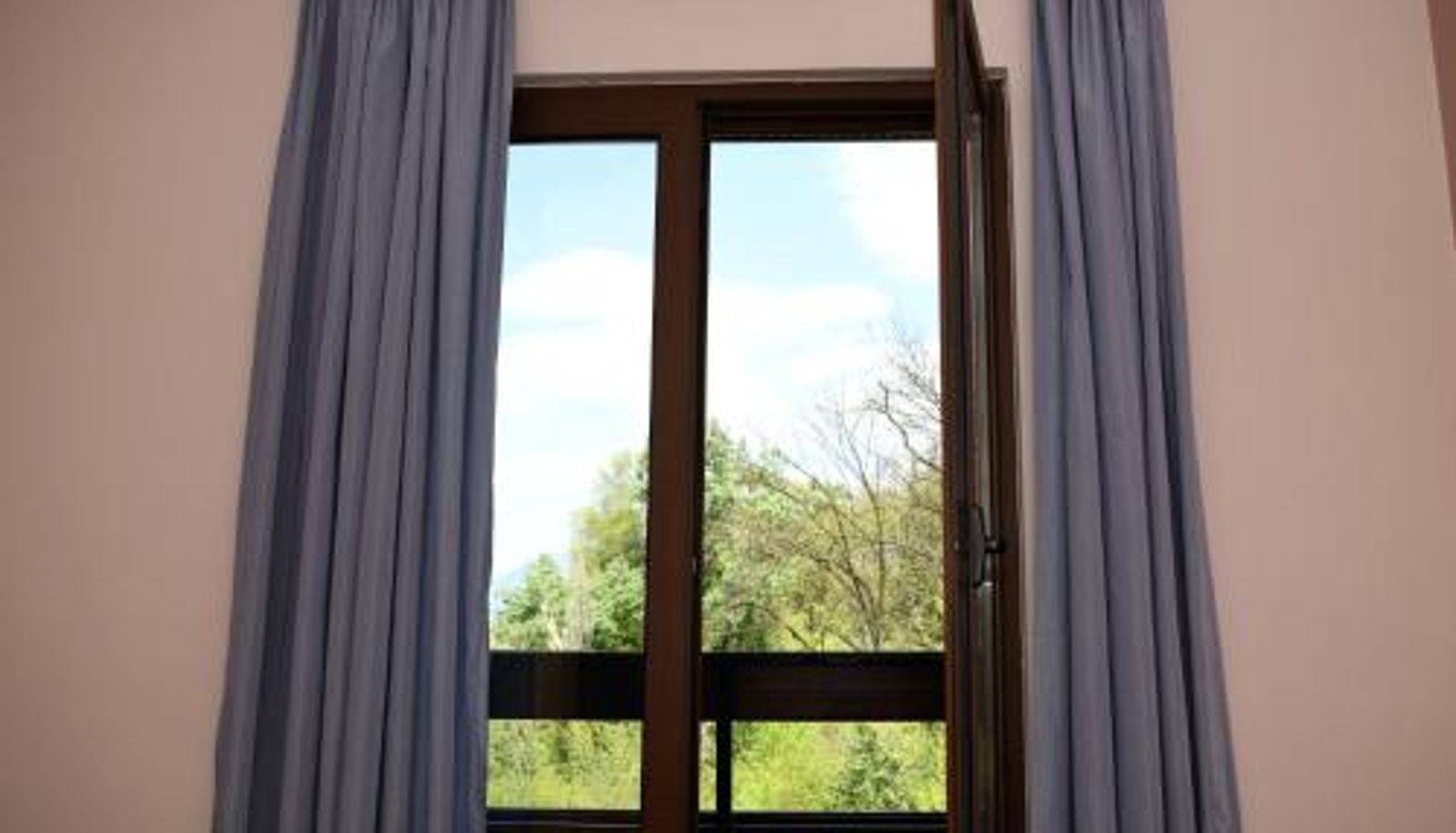 Info - Hotel Restaurant Dreri