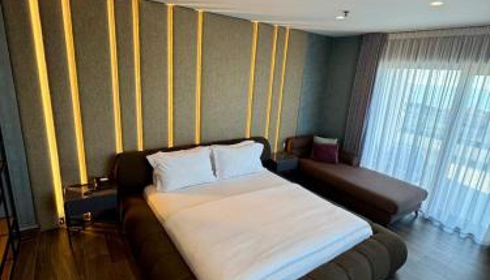 Suite - Henry Resort & Spa