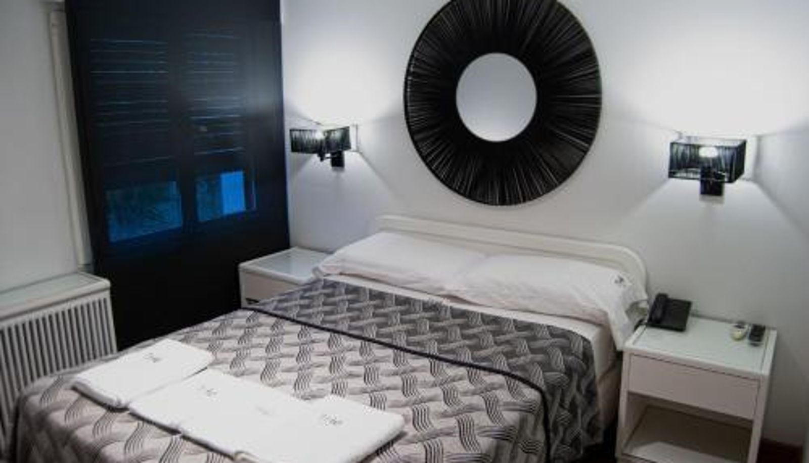 Room - THE HOTEL