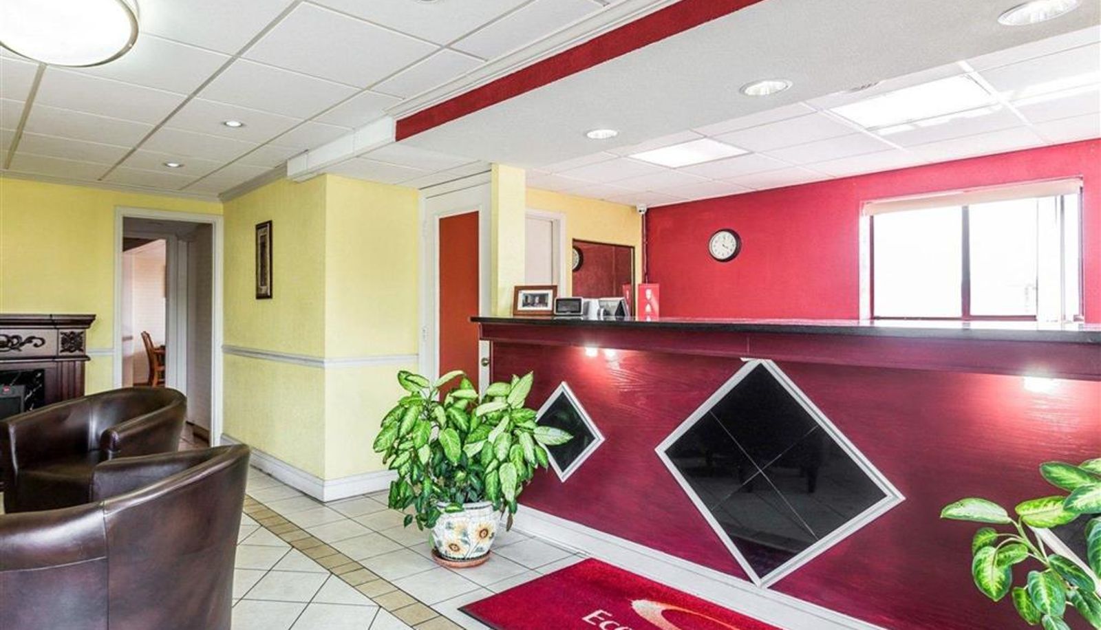 Hall - Econo Lodge Inn & Suites Matthews - Charlotte