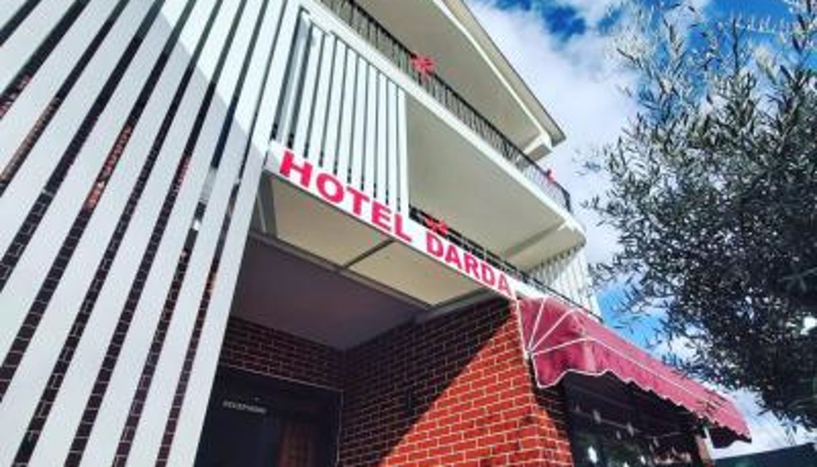Buitenruimte van het hotel - Hotel Darda