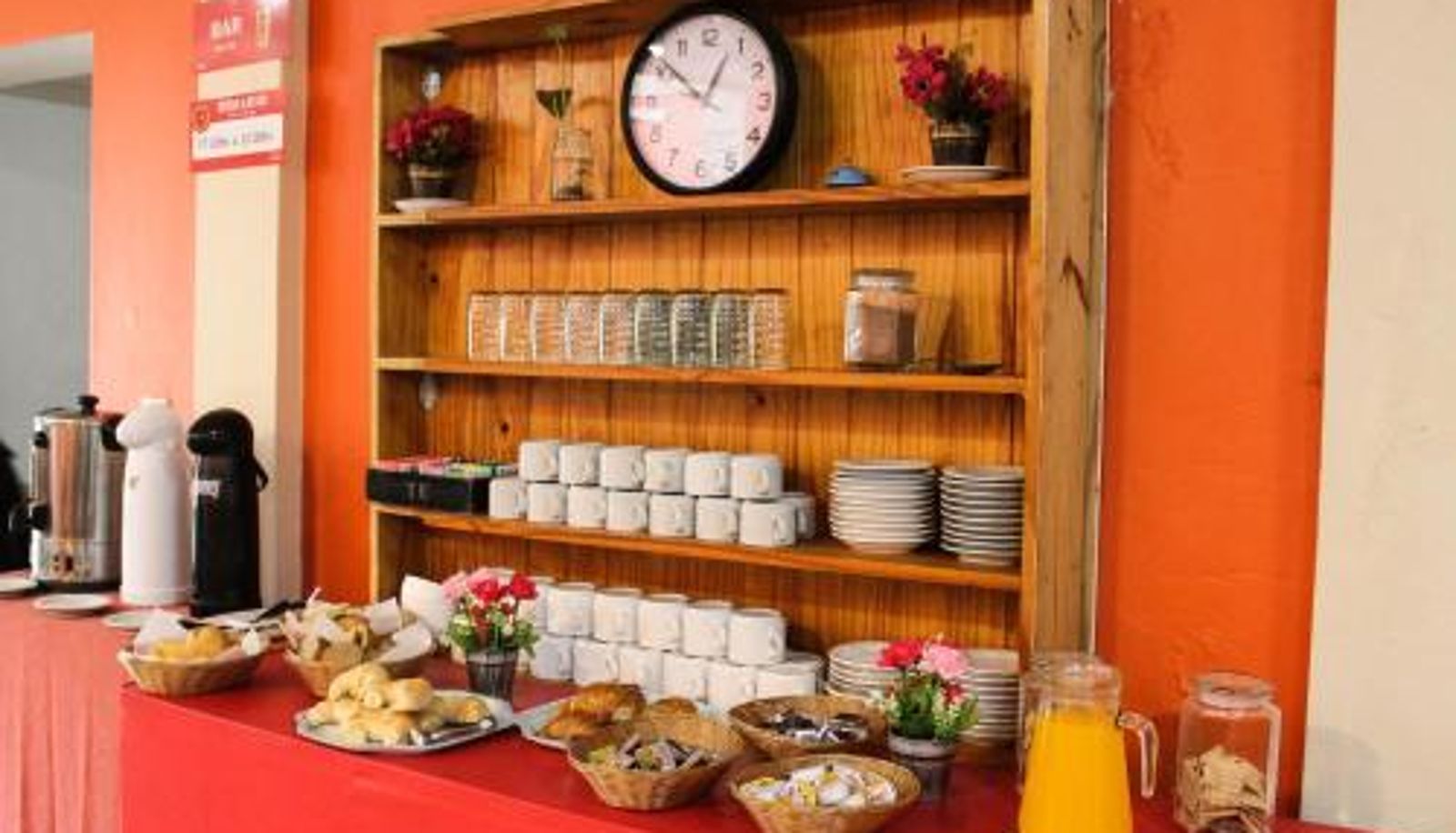 Bar - Casi Guemes Hotel