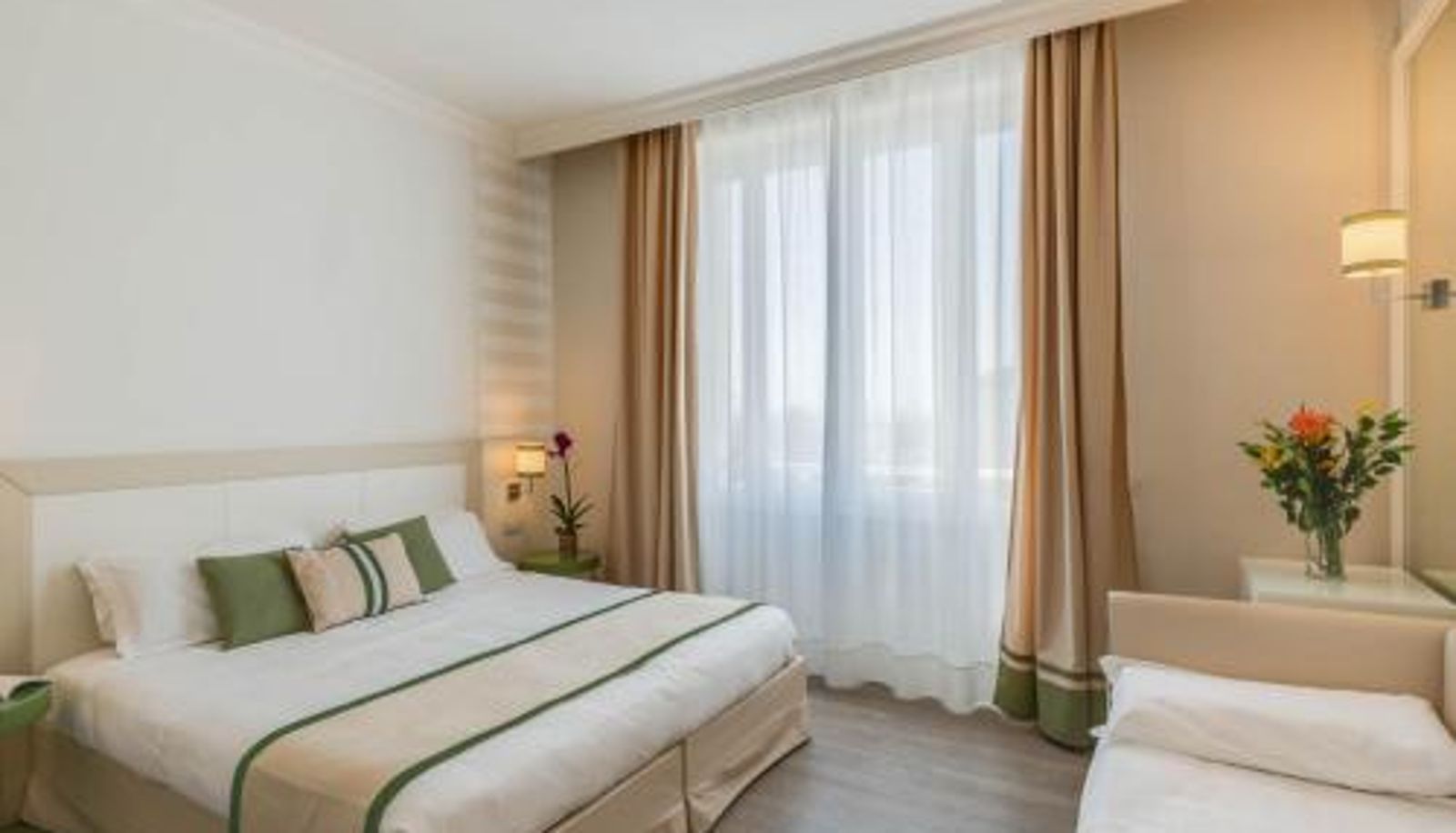 Dreibettzimmer - Grand Hotel & Riviera