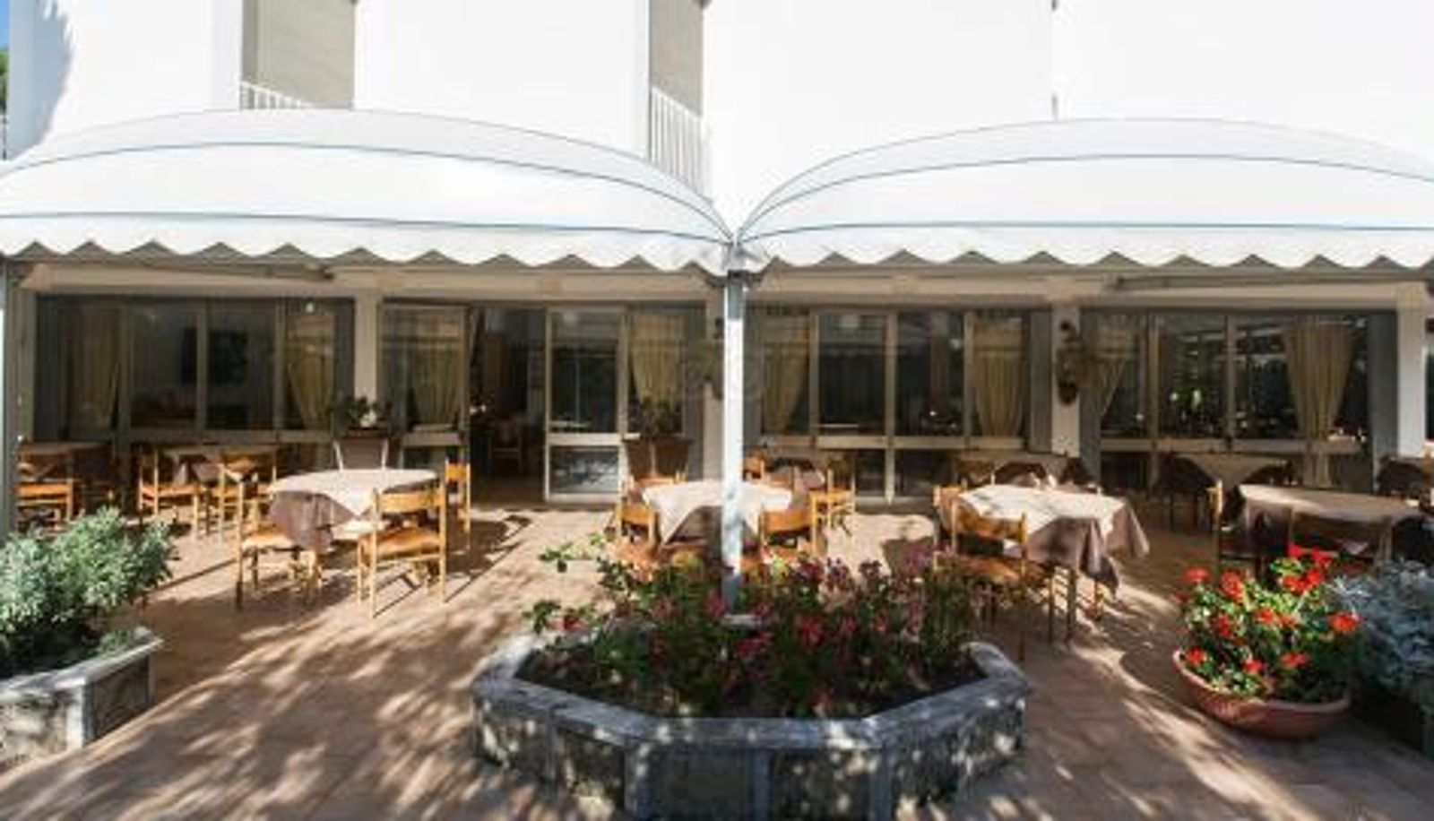 Sala prima colazione all'interno del ristorante - Hotel Anna