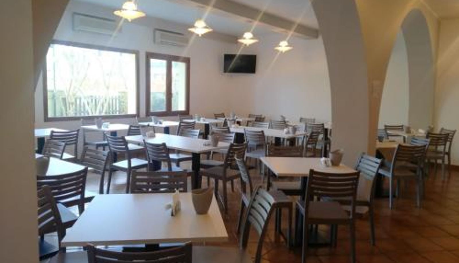 Ontbijtzaal in het restaurant - Hotel Magnolia