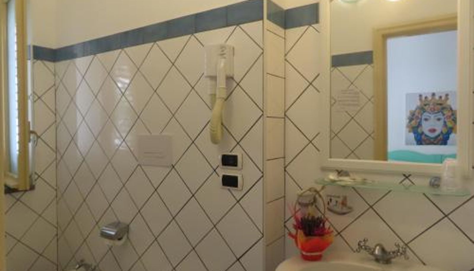 Badezimmer - Stromboli Central Family Apartment - 3 Double Rooms