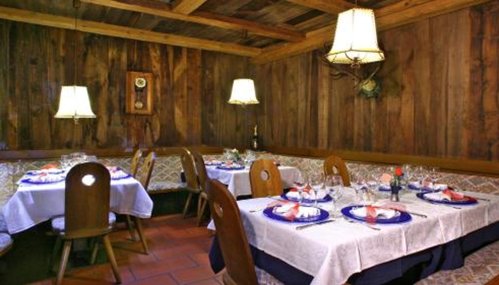 Sala prima colazione all'interno del ristorante - Hotel Des Alpes