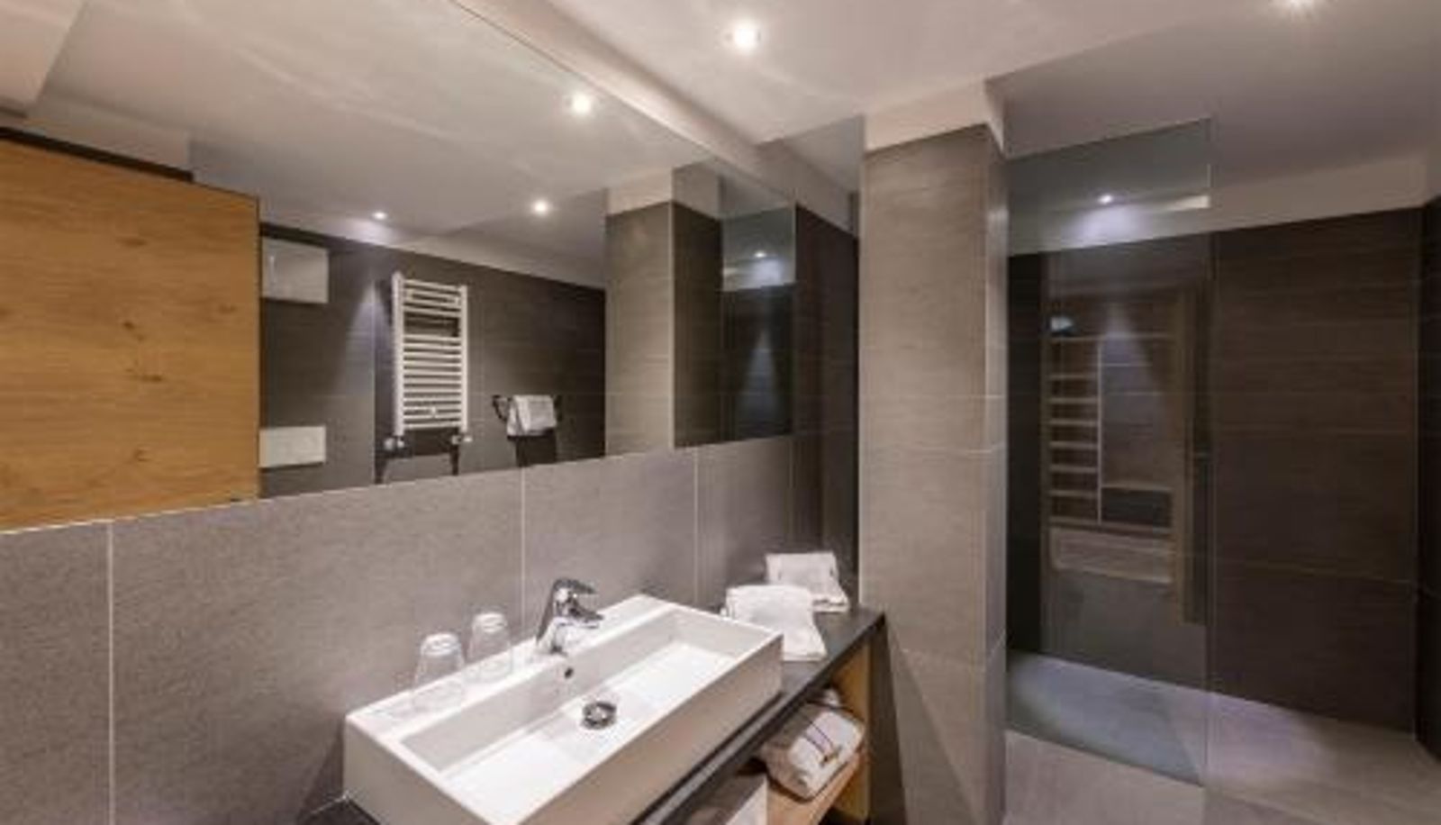 Room - Design & Suite Hotel Ciarnadoi