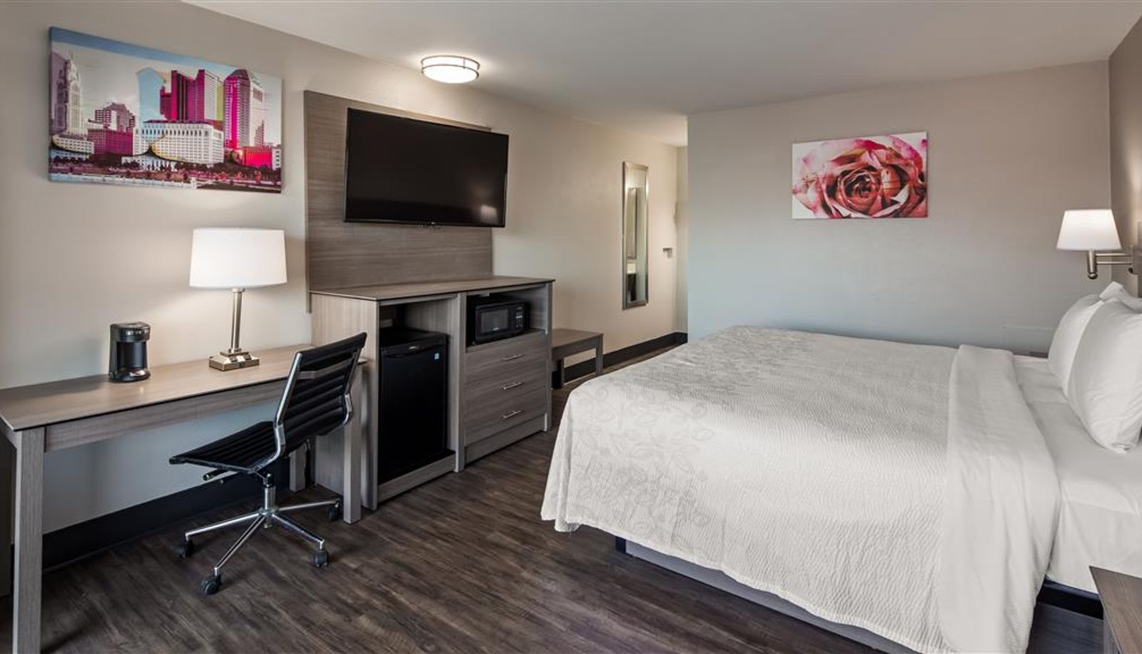 Room - SureStay by Best Western Findlay