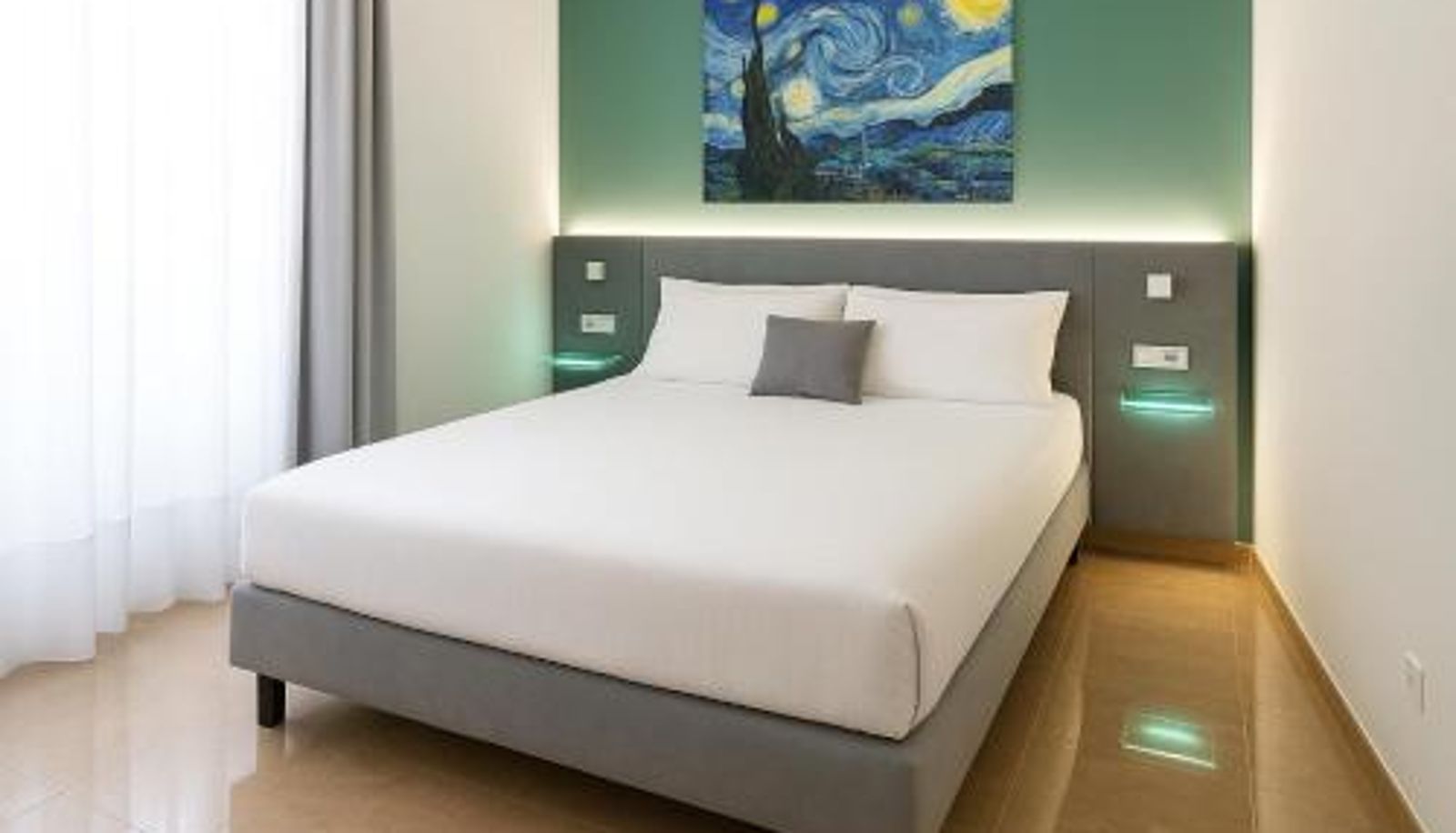Info - Sanfelice 33 Luxury Suites