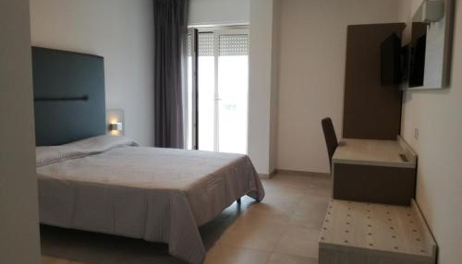 Dreibettzimmer - HOTEL SETTIBI 20m dalla spiaggia