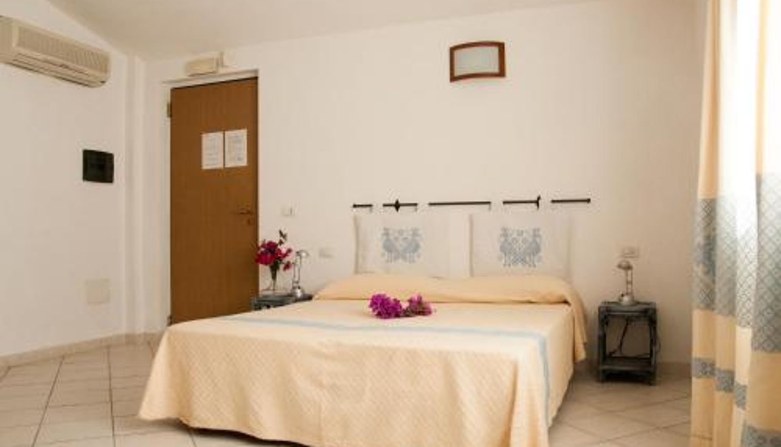 Dreibettzimmer - Meta Hotel