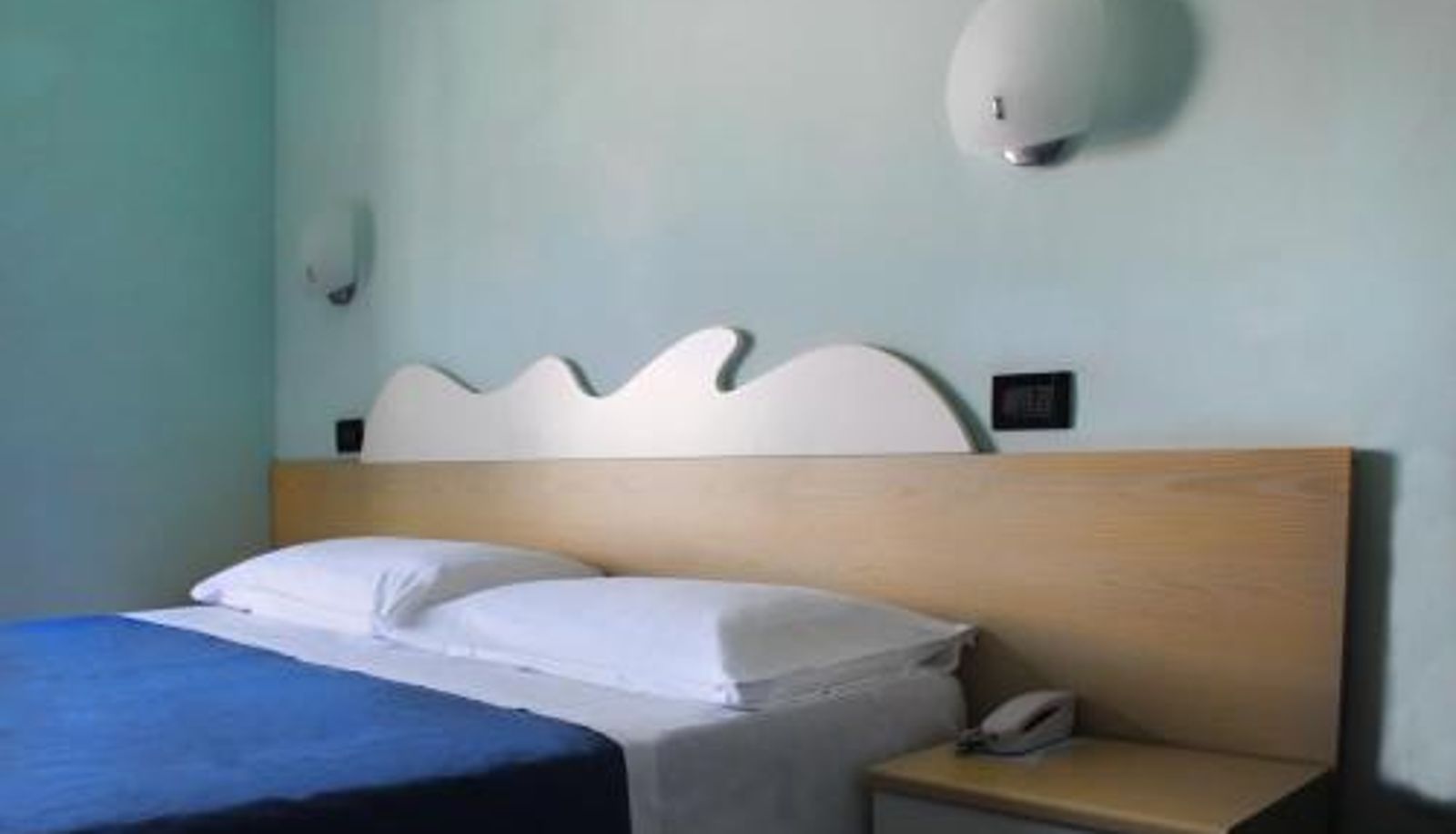 Habitación triple - Hotel Bristol - a 30 mt dalla spiaggia