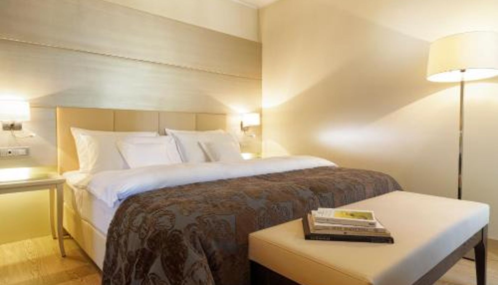 Suite - Art & Design Hotel Napura