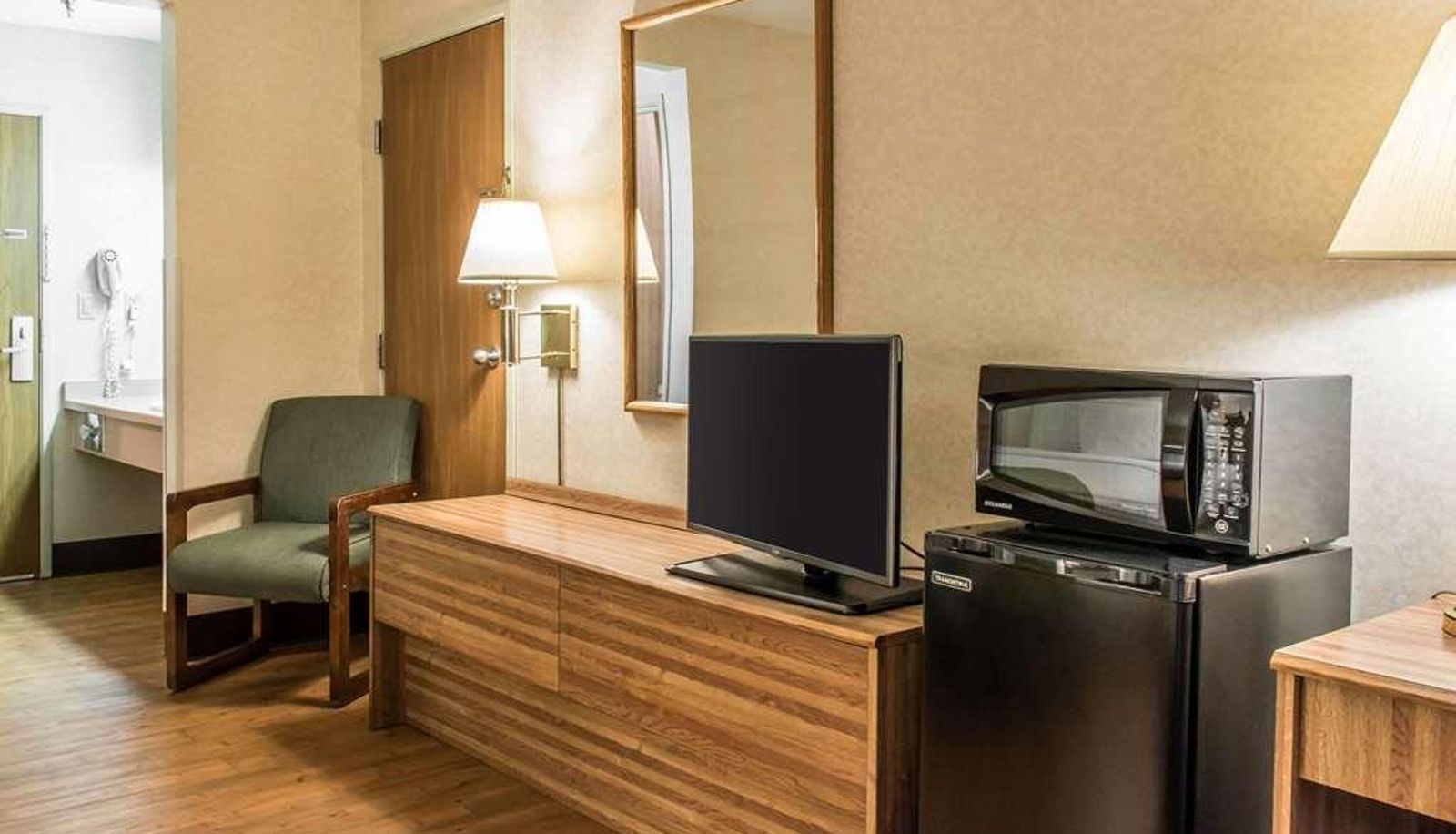 Quadruple room - Econo Lodge Arena
