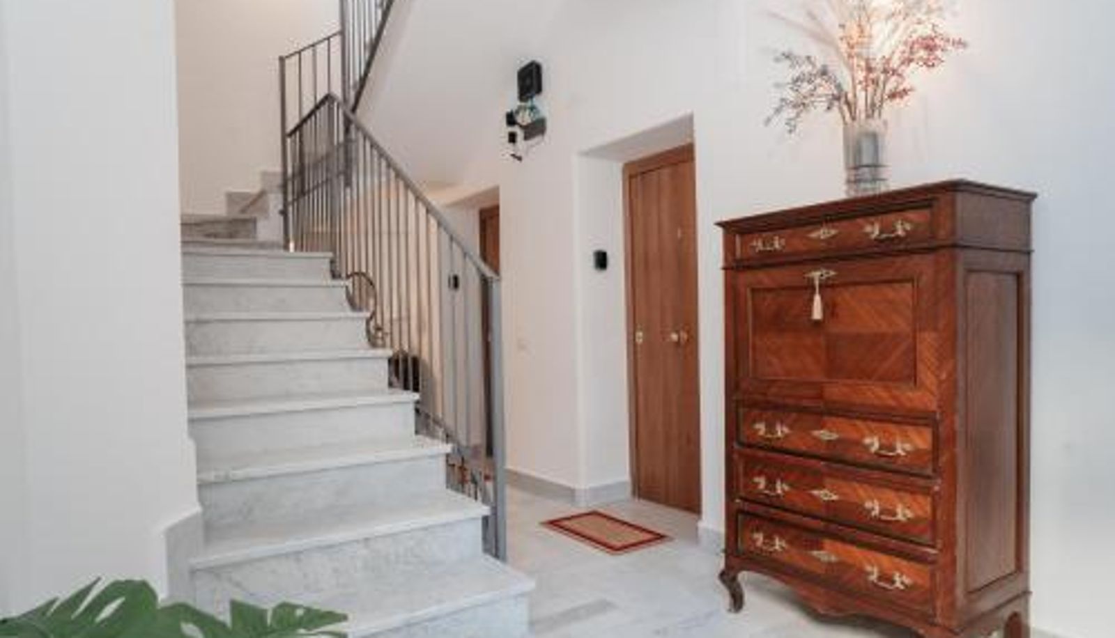 Apartment - Il Cortile by Vista Napoli