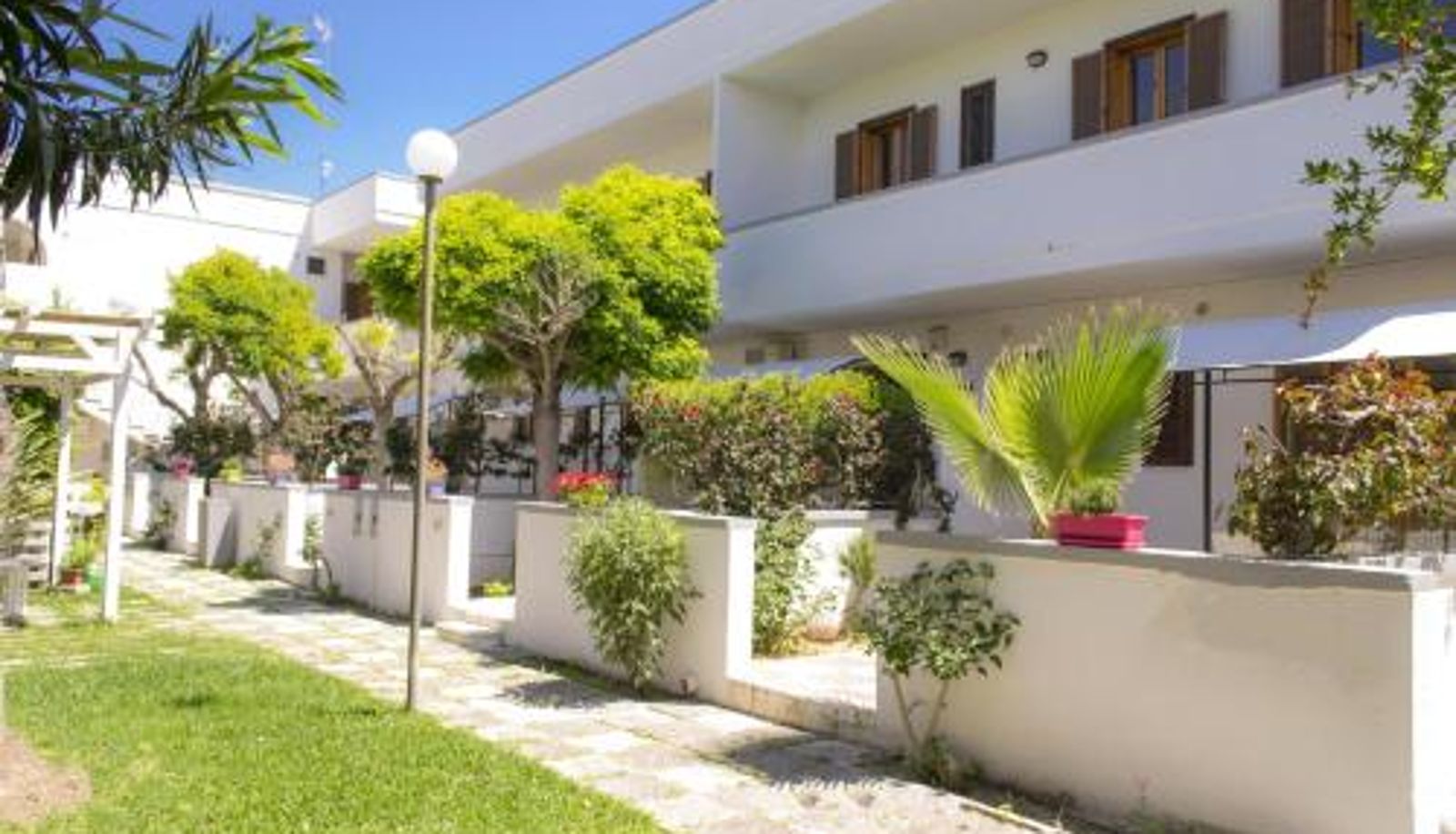 Info - Residence Borgo Latino- Localo