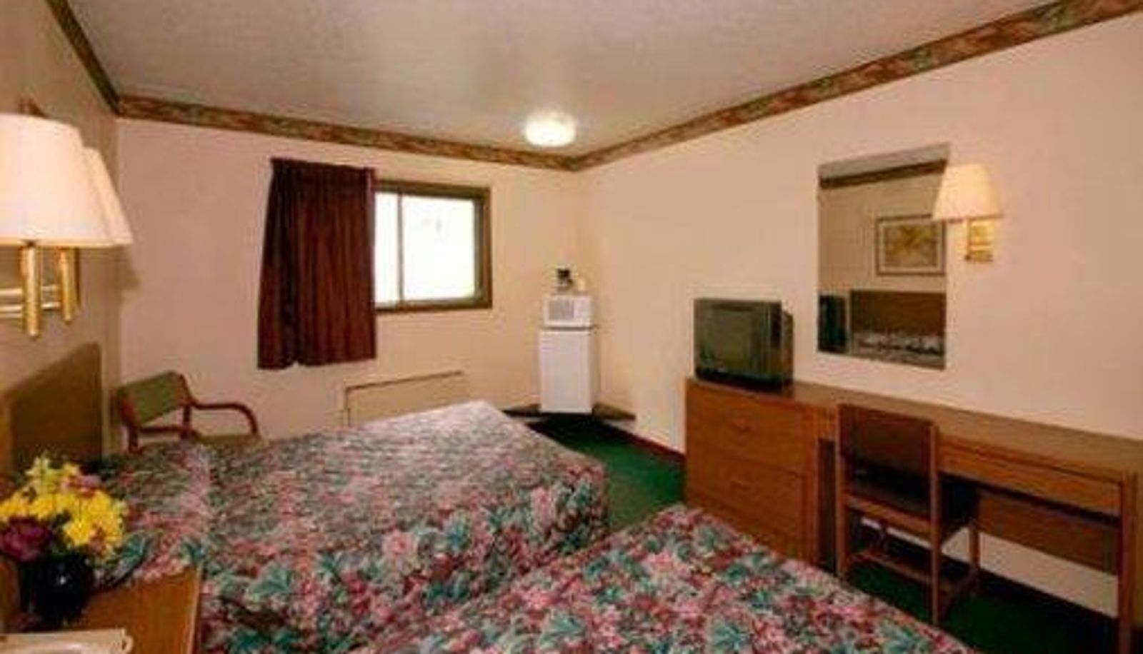 Zimmer - Rodeway Inn