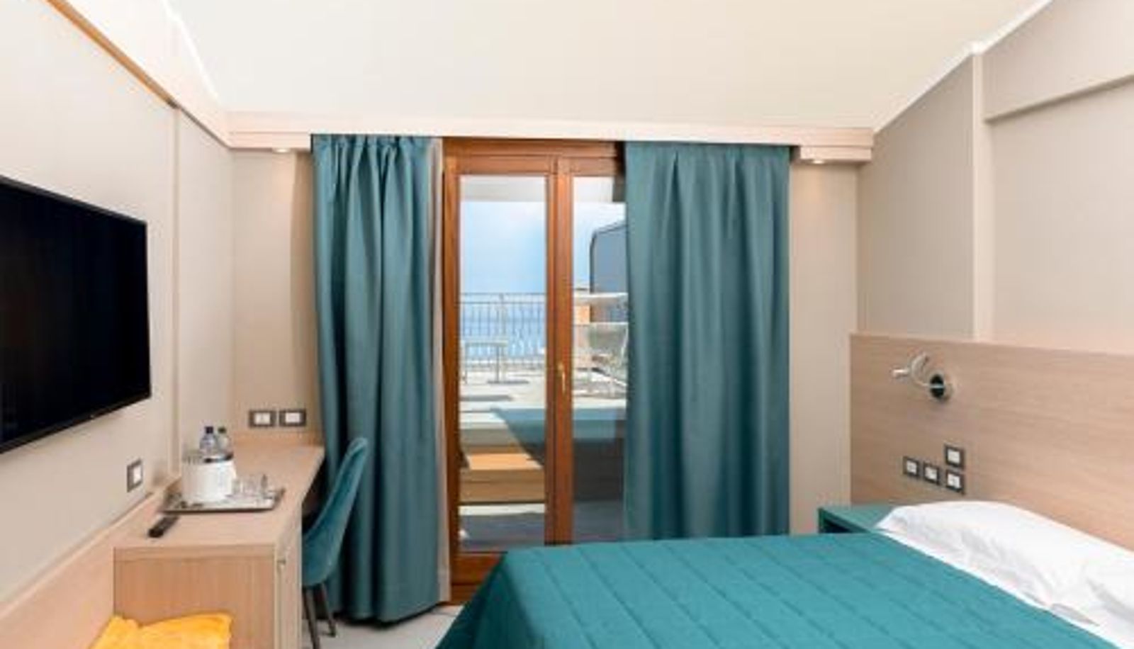 Info - Hotel Porto Roca