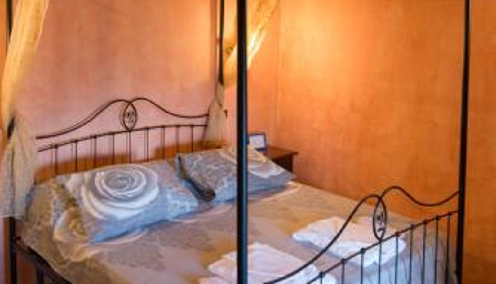 Dreibettzimmer - Castello Di Giomici