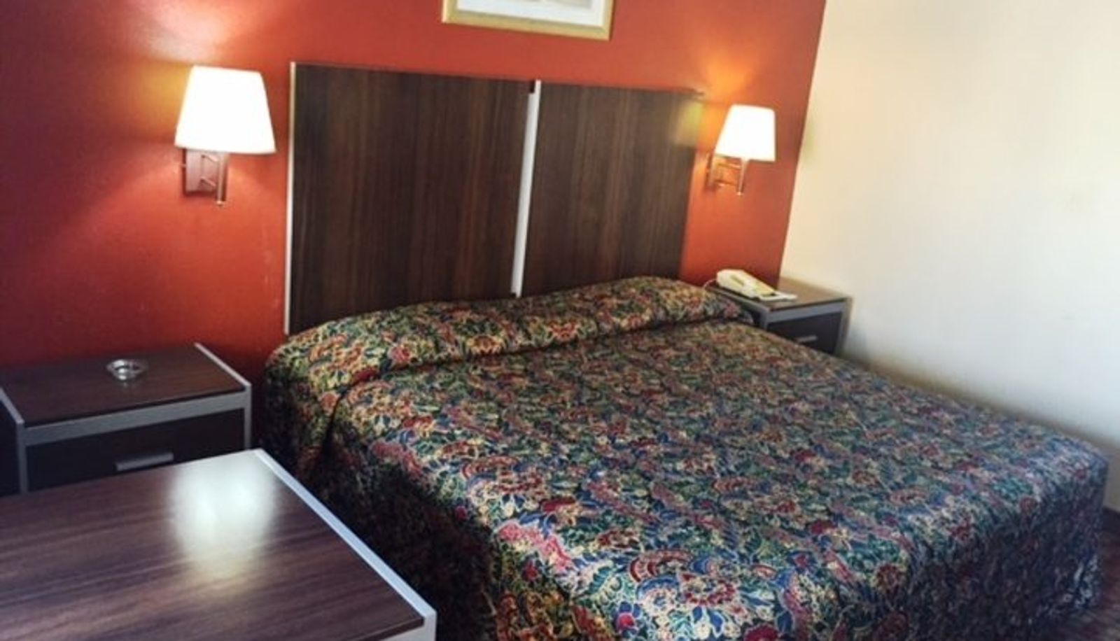 Room - Scottish Inns and Suites Hobby Airport South