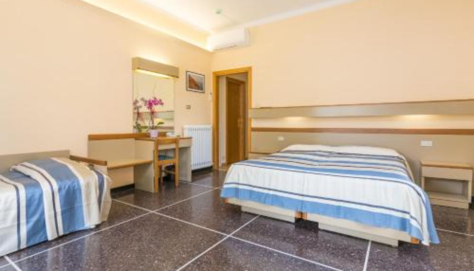 Triple room - Hotel Villa Delibera
