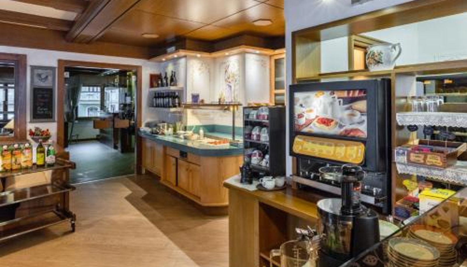 Frühstücksraum innerhalb des Restaurants - Albergo Contrin