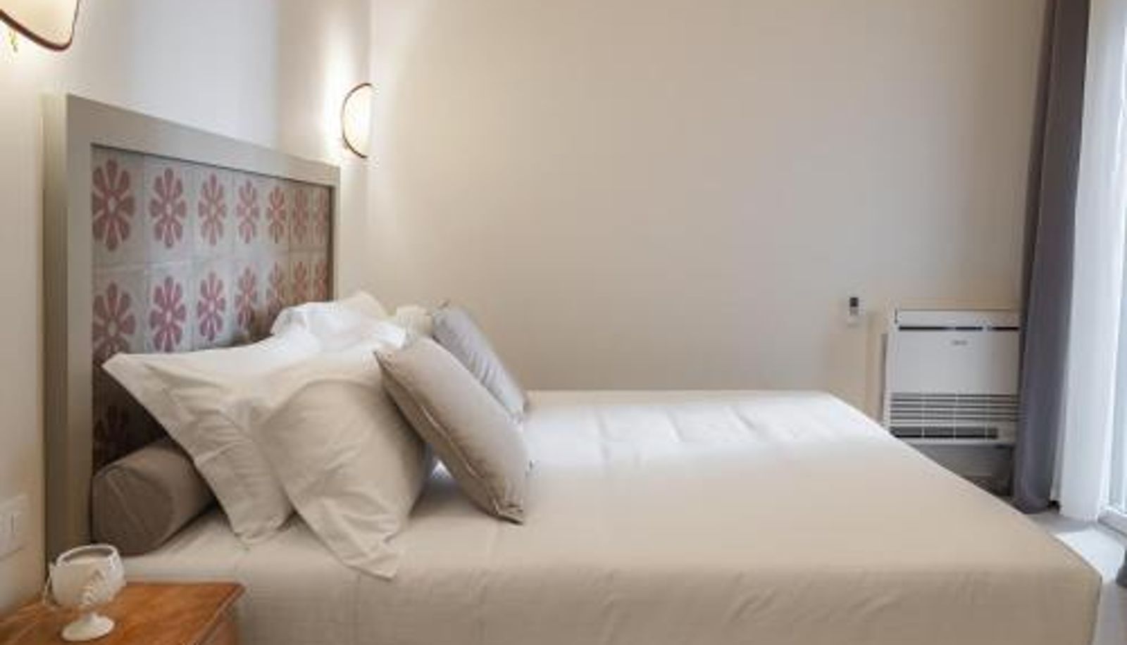 Zimmer - Living u HomeSuites