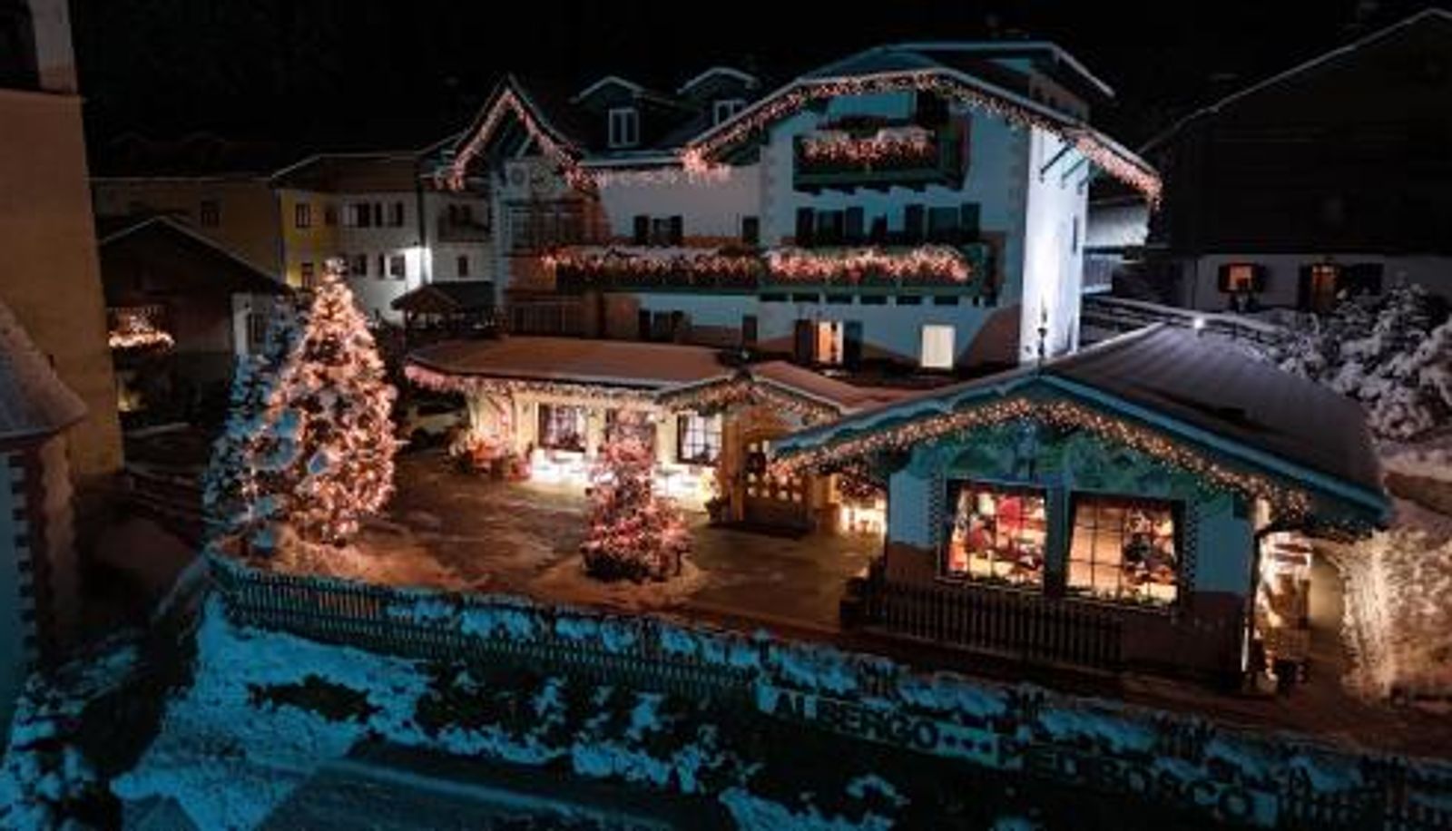 Zewnętrzna część hotelu - Hotel Piedibosco