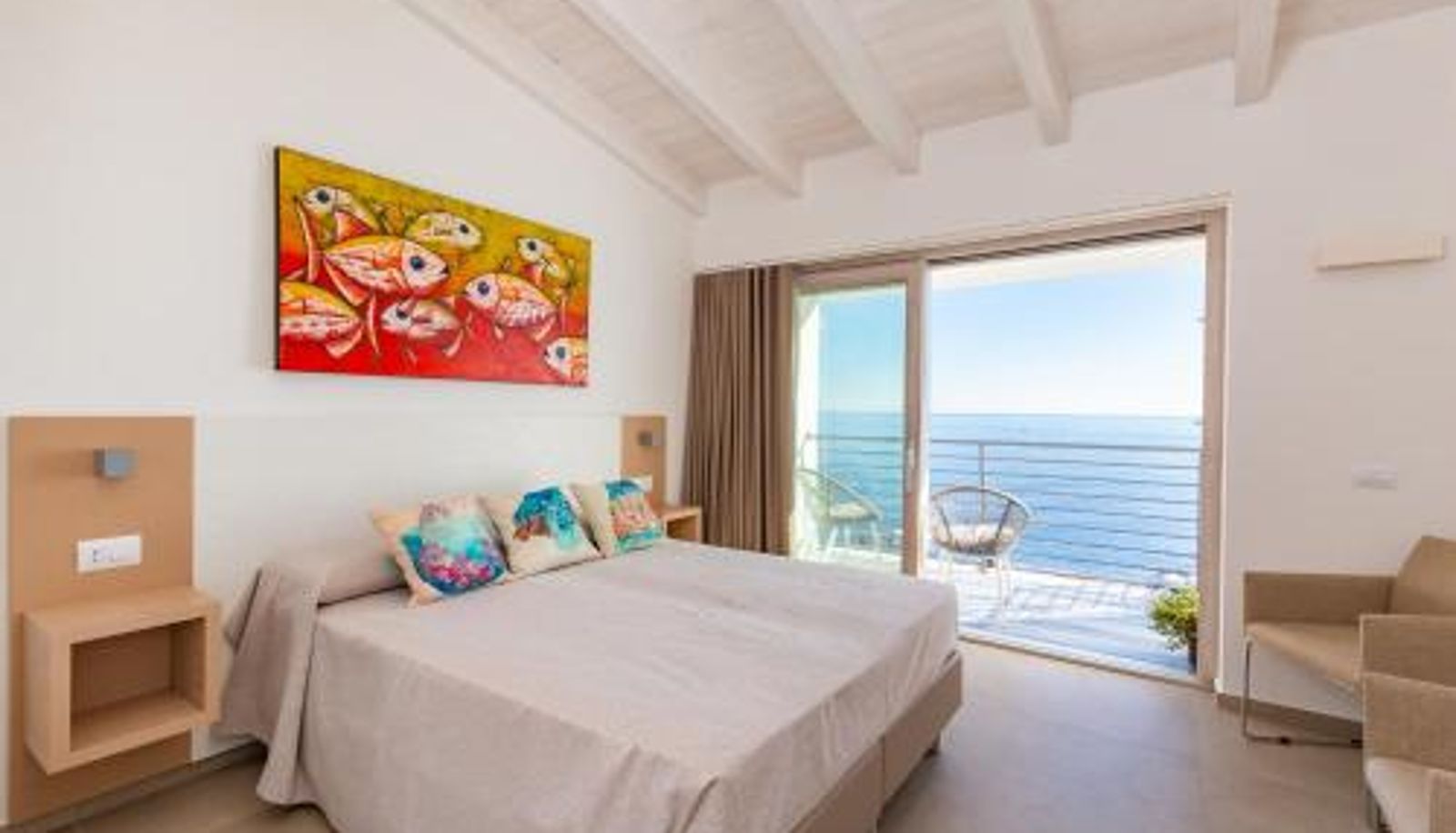 Info - Hotel Caramare