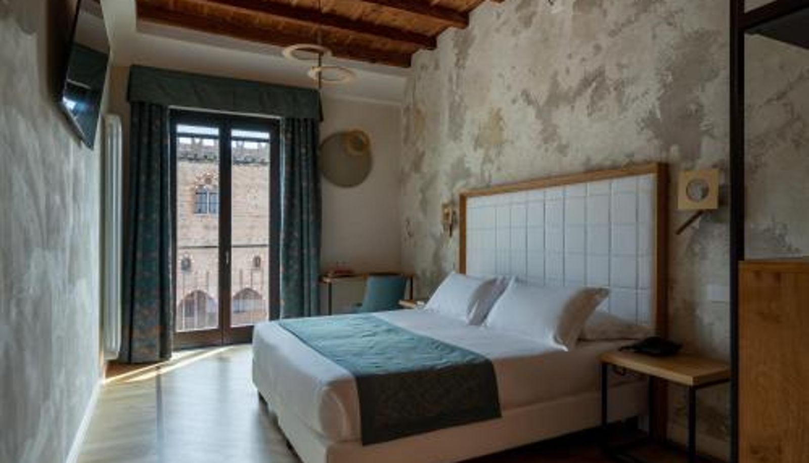 Info - MantegnaHotels Cà Uberti Palace Hotel
