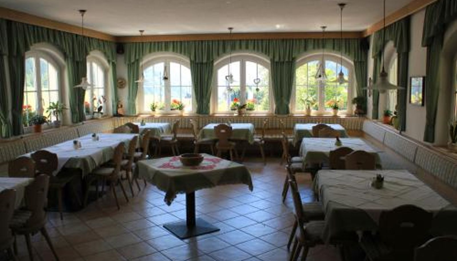 Ontbijtzaal in het restaurant - Gasthof Bundschen