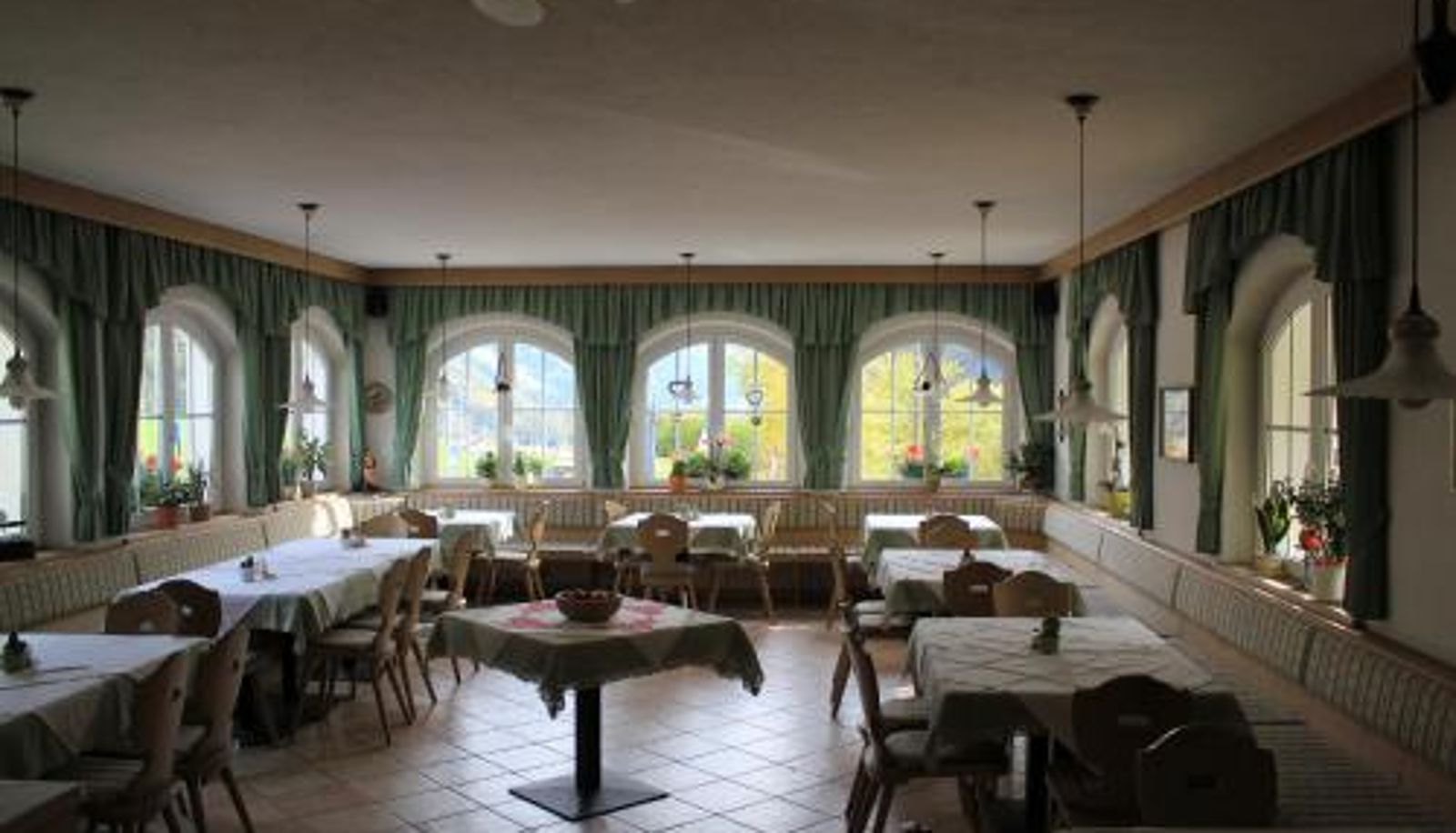 Frühstücksraum innerhalb des Restaurants - Gasthof Bundschen