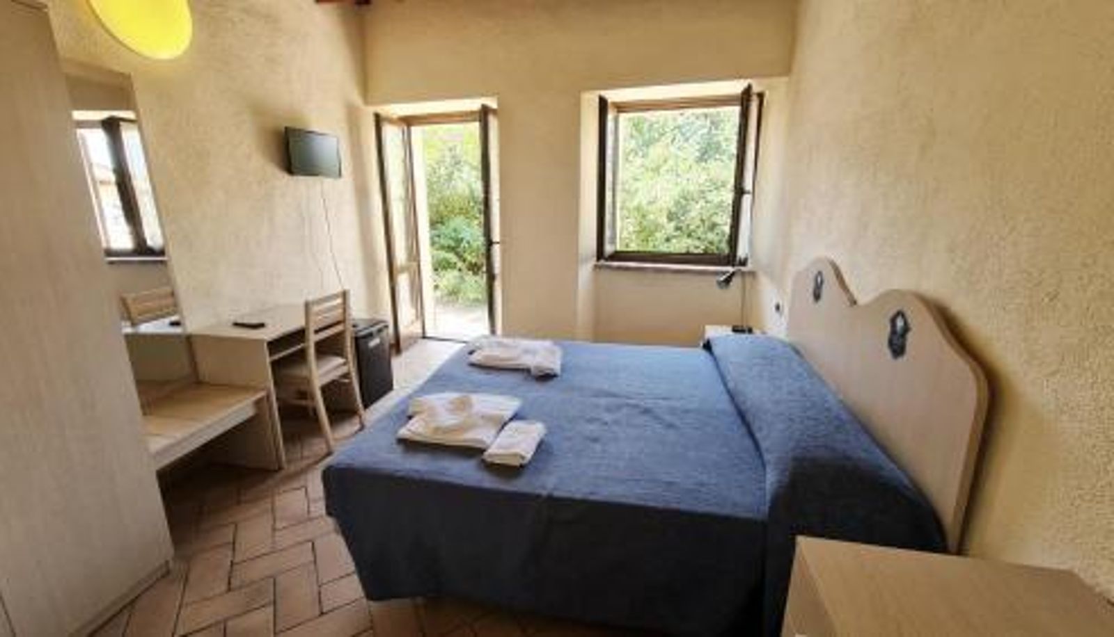 Info - Borgo de' Varano by Hotel I Duchi