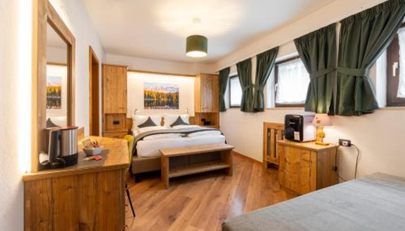 Dreibettzimmer - Kyrr Smart Mountain Retreat