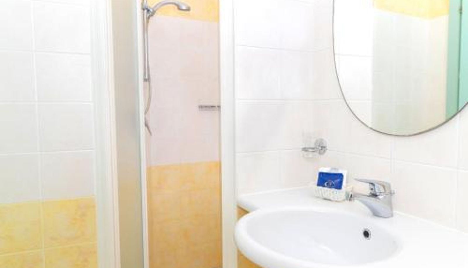 Badezimmer - Hotel Caravel B&B