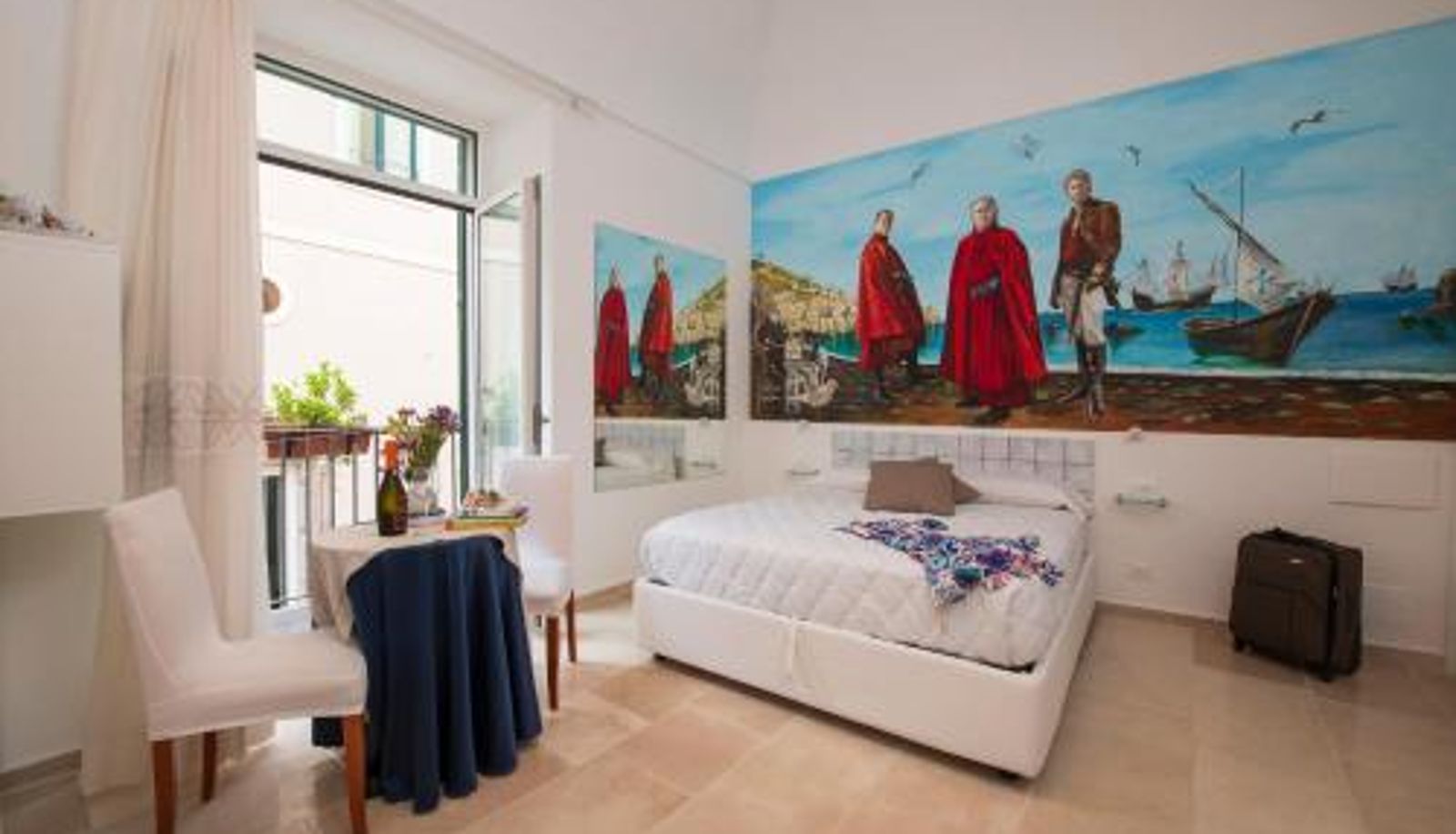 Suite - 100mt from the Sea ApartHotel Antica Repubblica in the historical center 2 minutes away