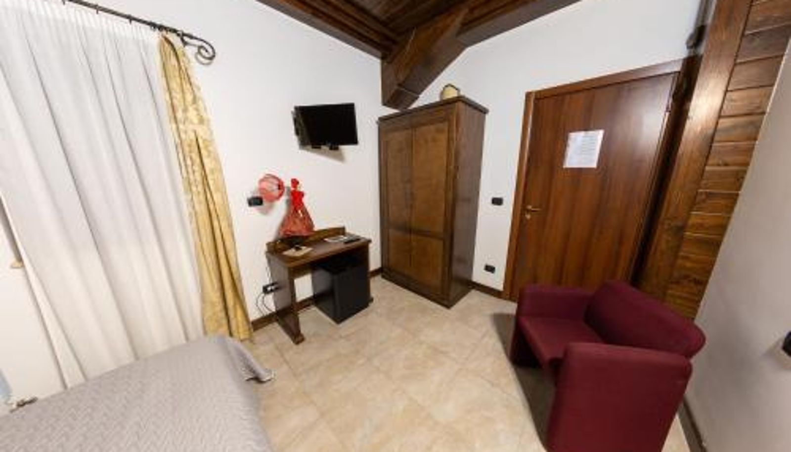 Info - River Hotel