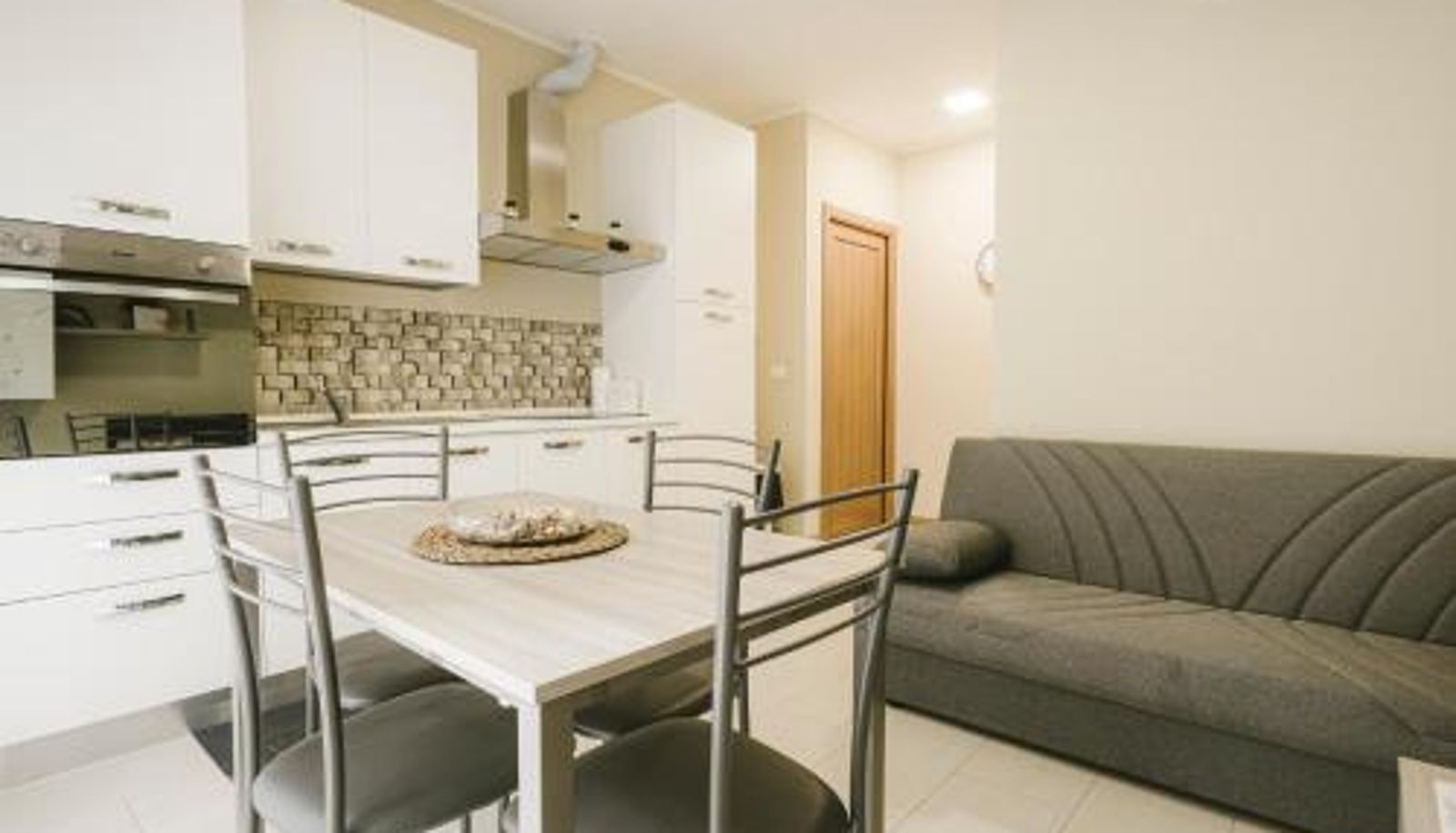 Apartment - Grab a Flat in Coroneo