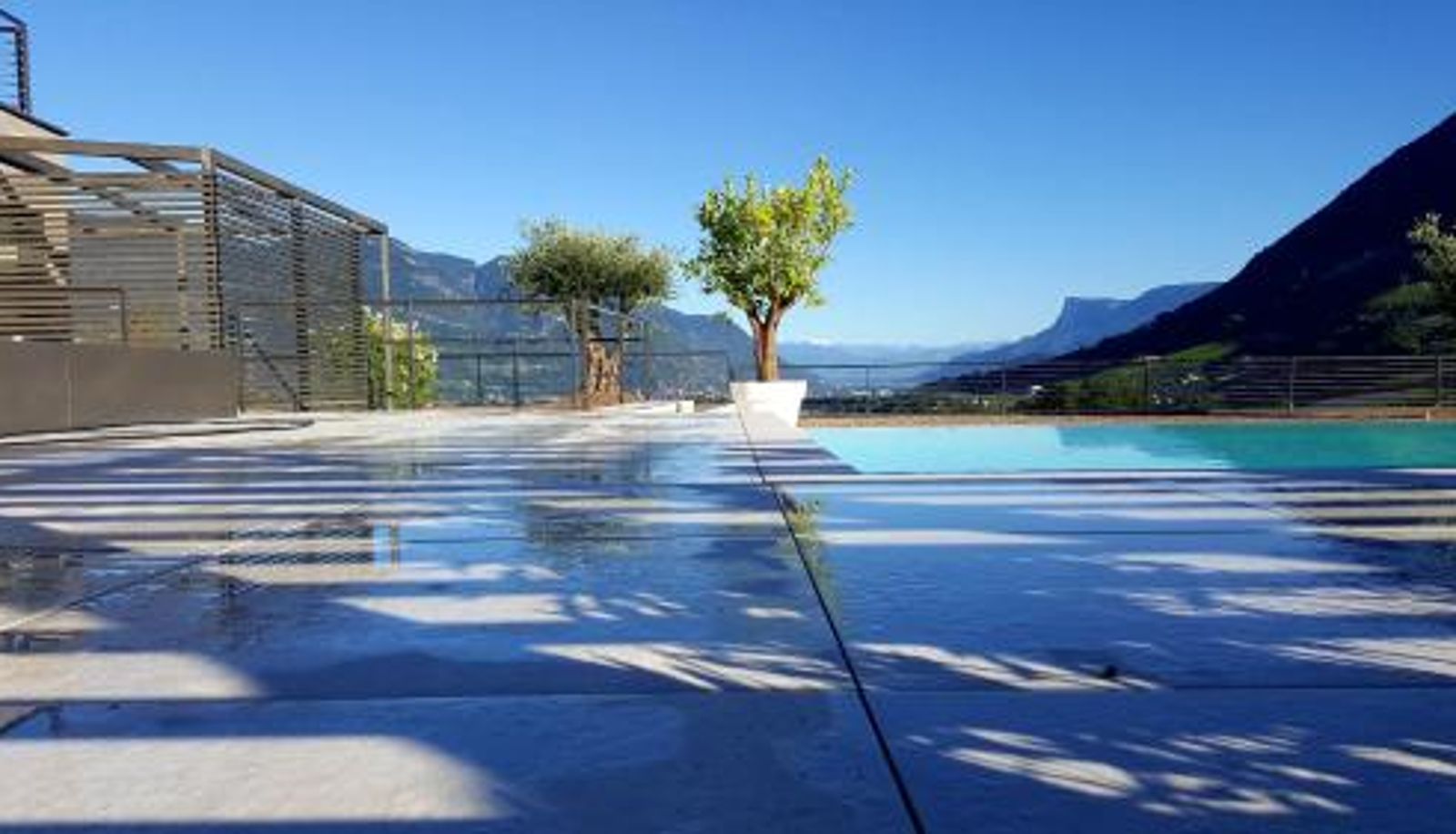 Info - The View Luxury Suites