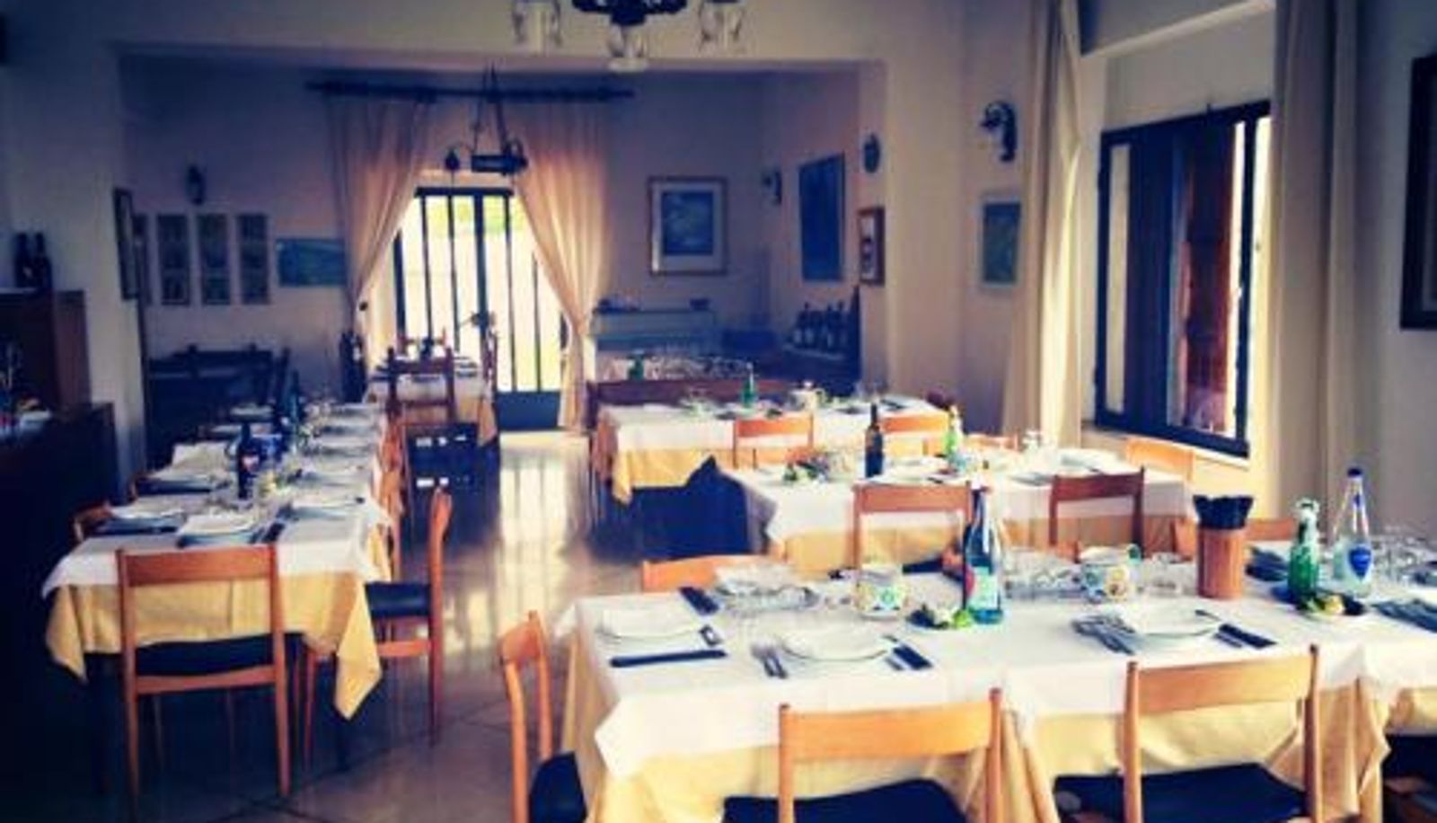 Breakfast room within the restaurant - Albergo Ristorante Letizia