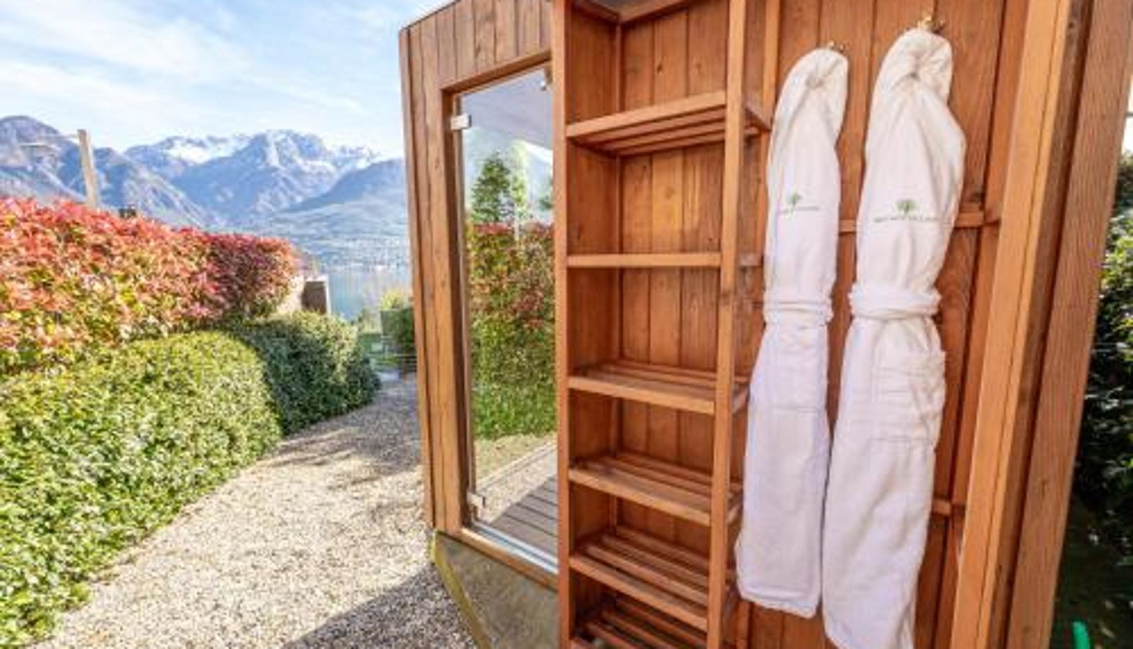 Apartment - Bellagio Village - Holiday Apartments by the Lake - Seasonal Warm Pool and Sauna