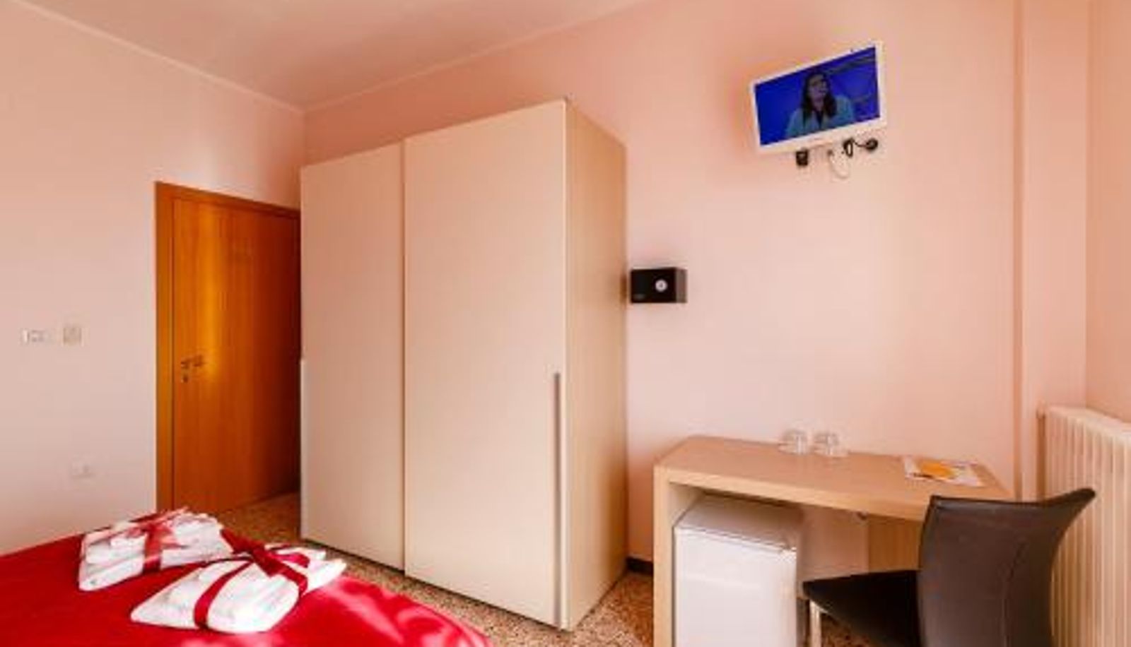 Info - La Locomotiva Rooms