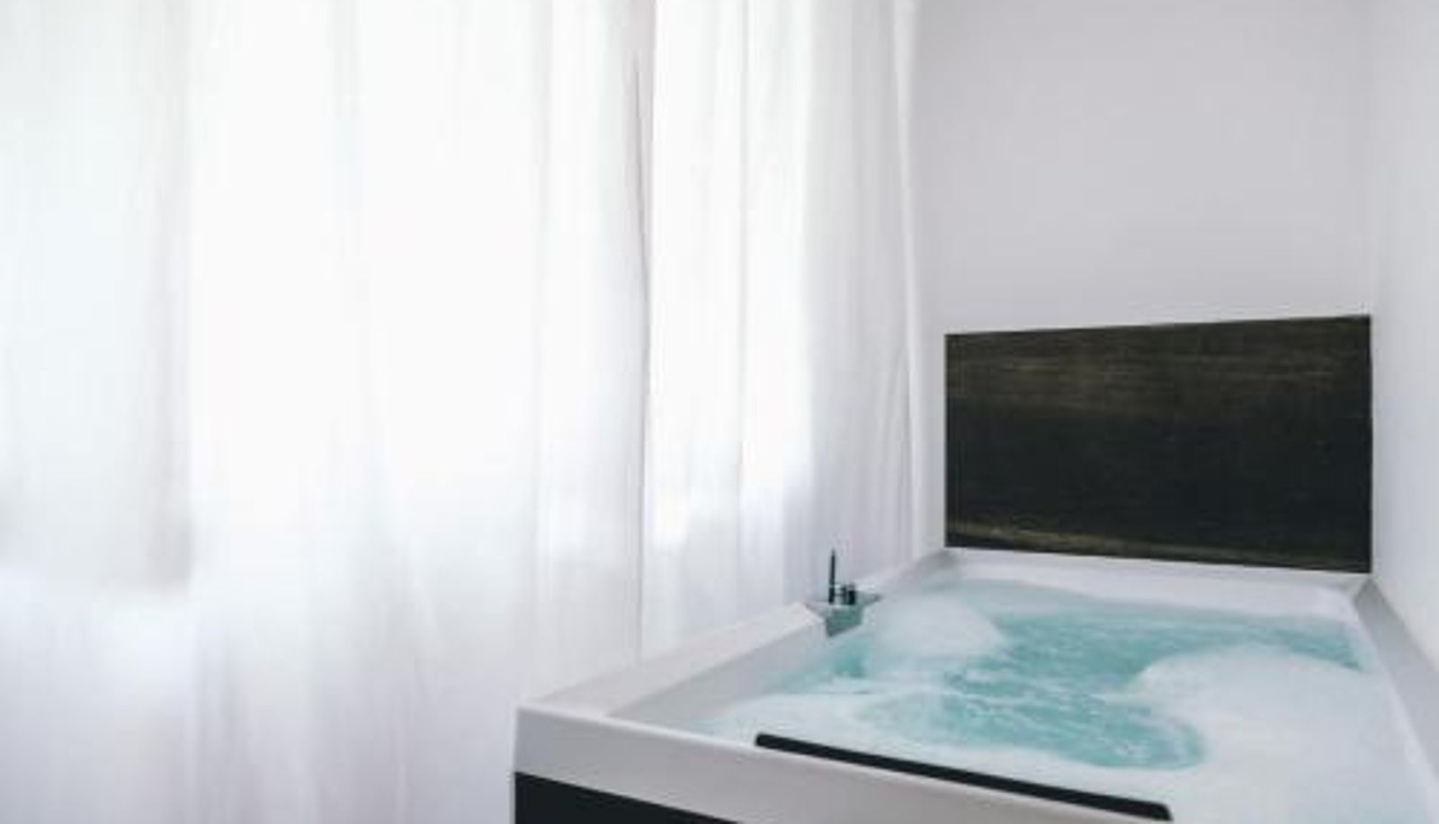 Información - Eveline 2 - Piscina Privata o Jacuzzi