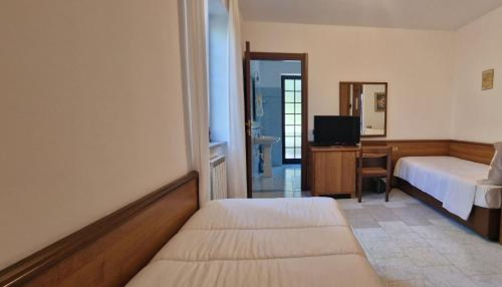 Info - Hotel Montegrino Lakeview